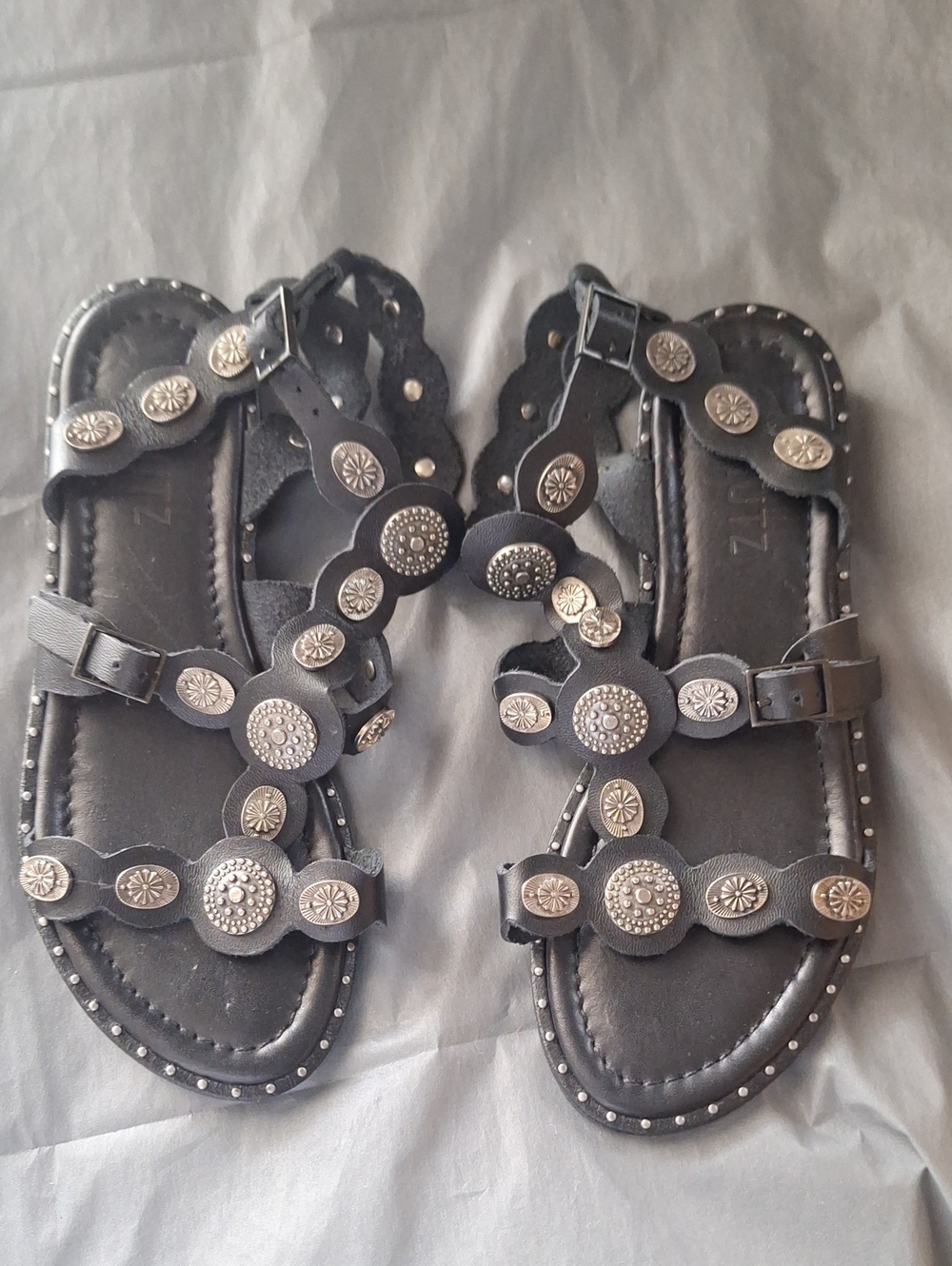 Schutz Leather Sandals Womens Size 5
